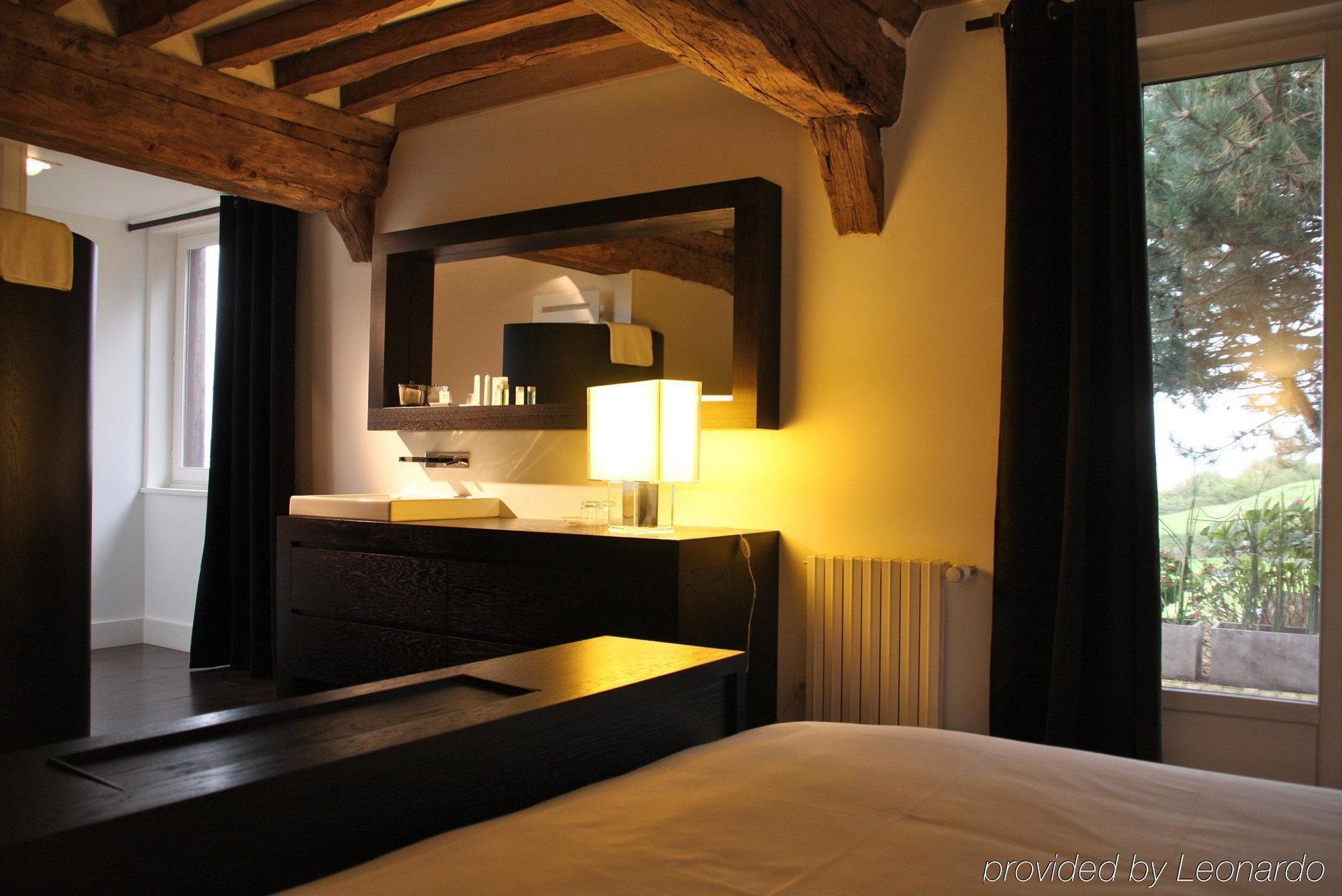 La Chaumière Hotel 4*